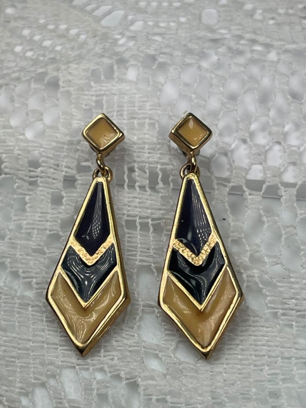 Vintage Park Lane Drop Earrings Gold-Tone Chevron Design Beige & Black Enamel Ge